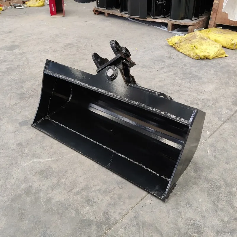 600mm Tilting Bucket: Attachment for TYPHON Mini Excavators USA