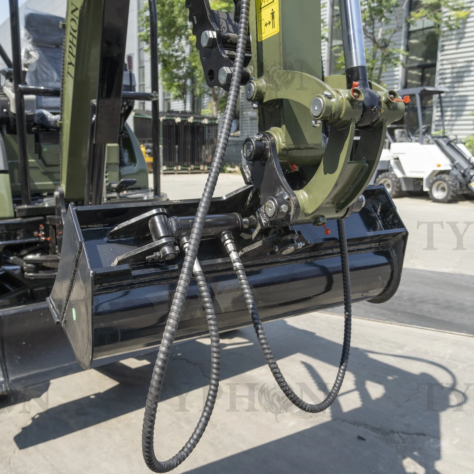 800mm Tilting Bucket Attachment For 2-3 ton Mini Excavator Hyd Digging Bucket