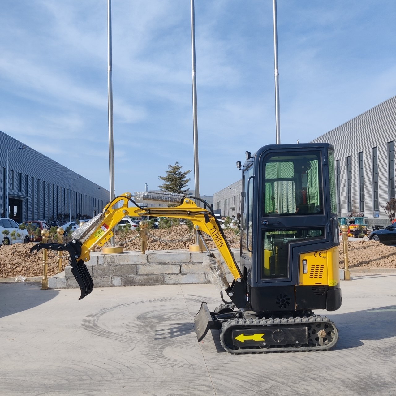 TYPHON Attachments Grapple Attachment for Mini Excavators Grabber USA