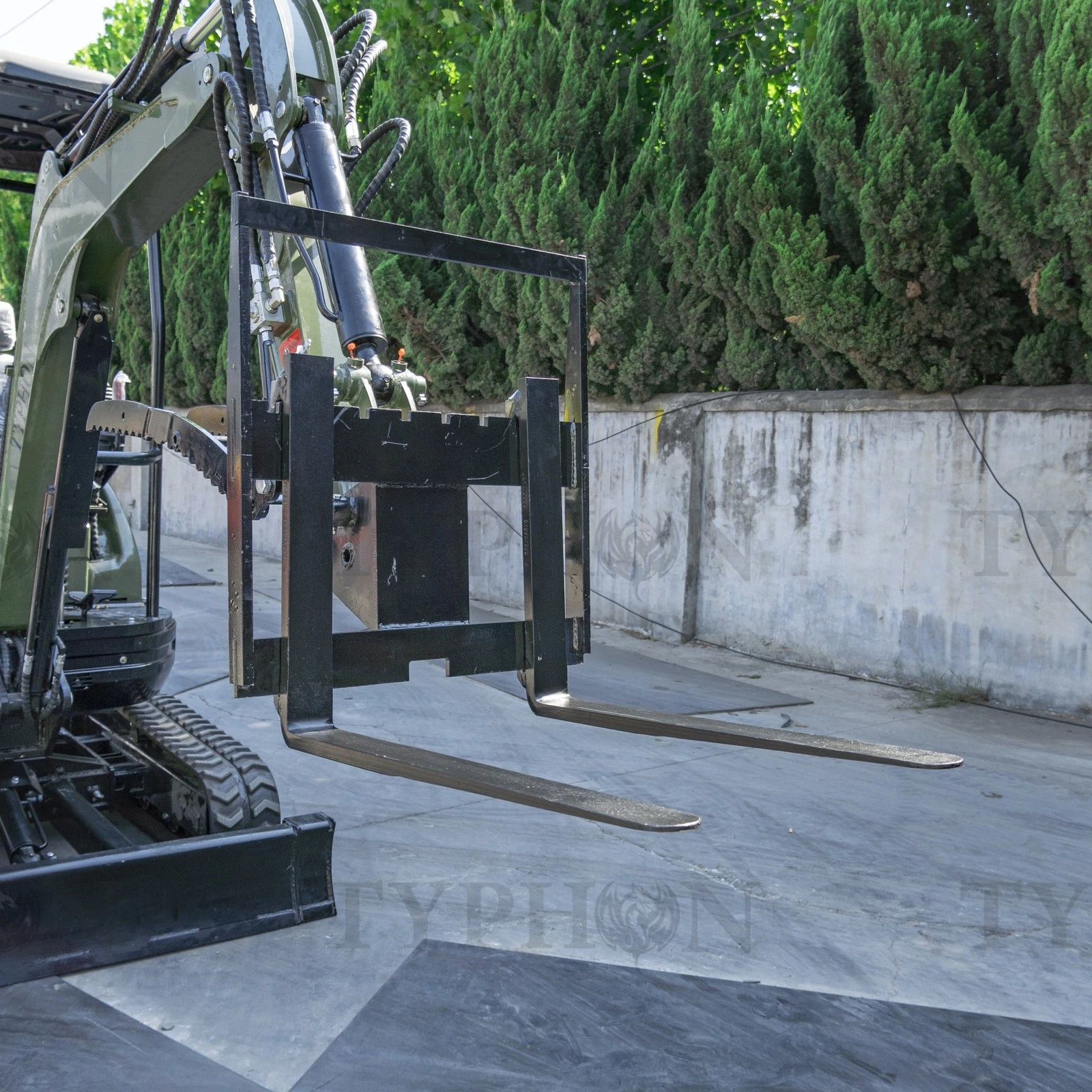 Pallet Fork Attachment for 2.5-3 ton Mini Excavator Adjustable Stabilizer Bar