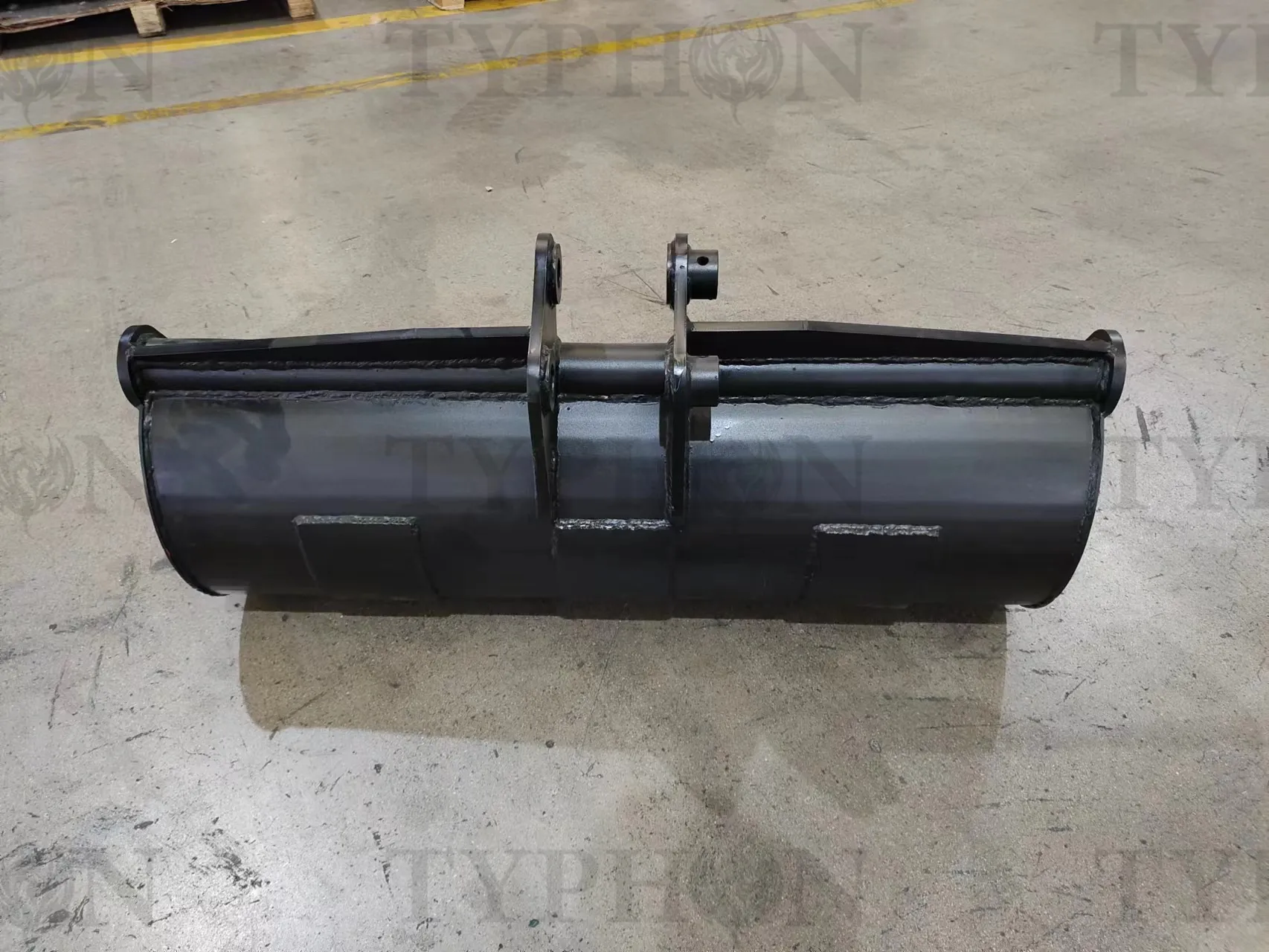 TYPHON 2.5 Ton Mini Excavator Attachment Plain Bucket 800mm 31" Mud Bucket For TERROR X2 PRO