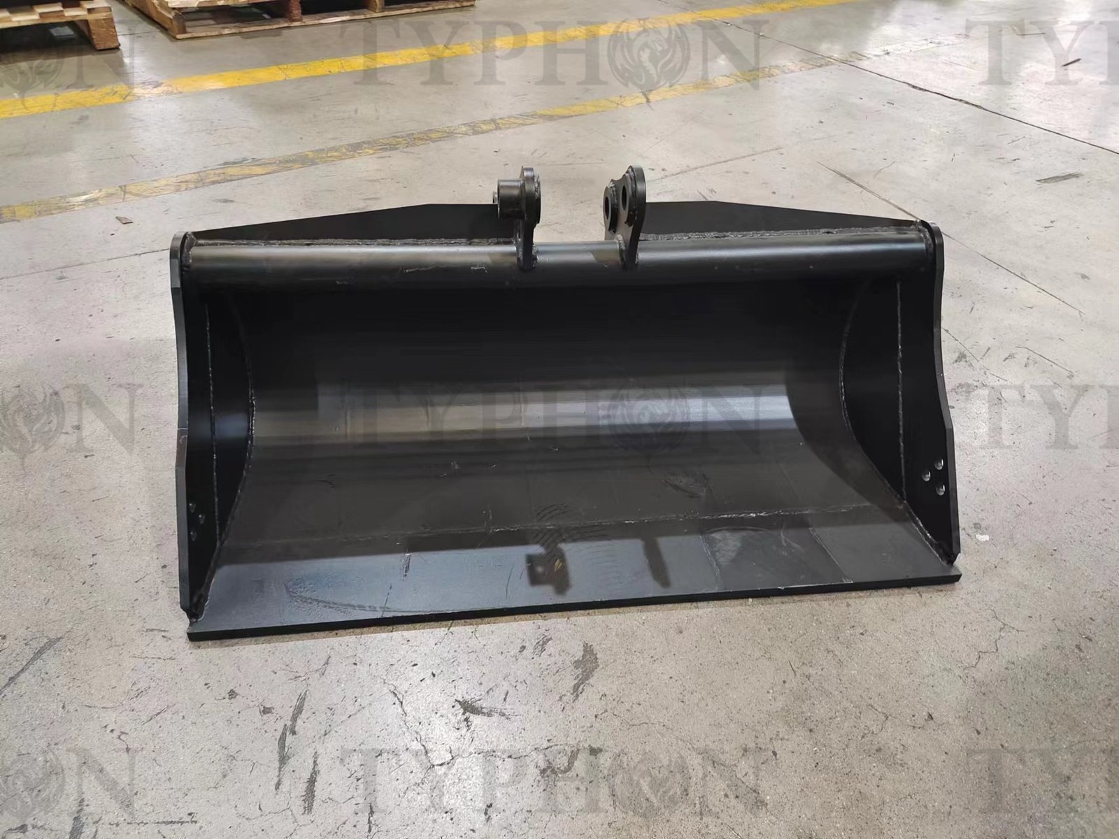TYPHON 2.5 Ton Mini Excavator Attachment Plain Bucket 800mm 31" Mud Bucket For TERROR X2 PRO