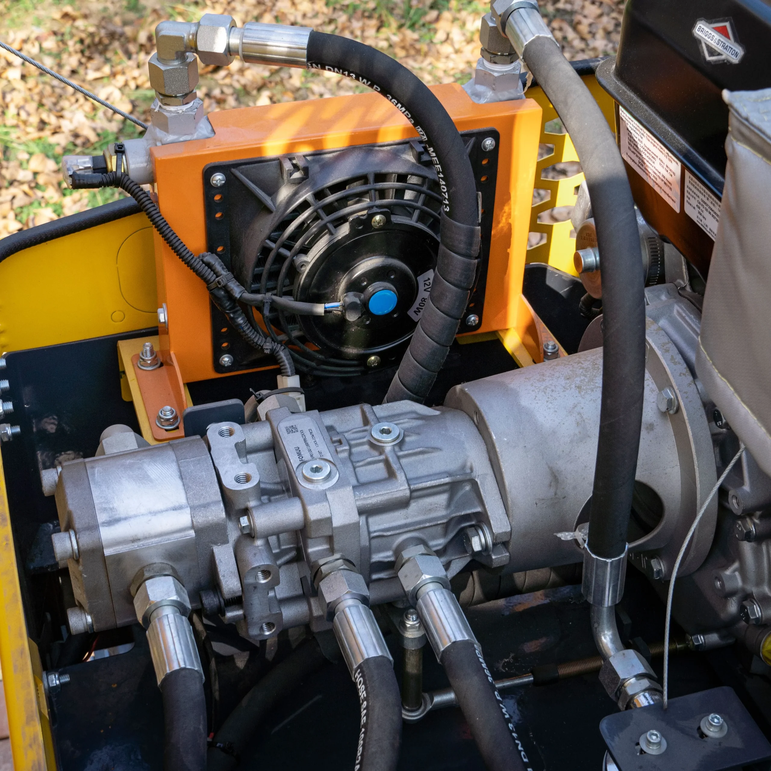 TYPHON FURY 15 Mini Road Roller 1.5Ton 13.5 hp B&S Gas Engine Hydraulic Steering