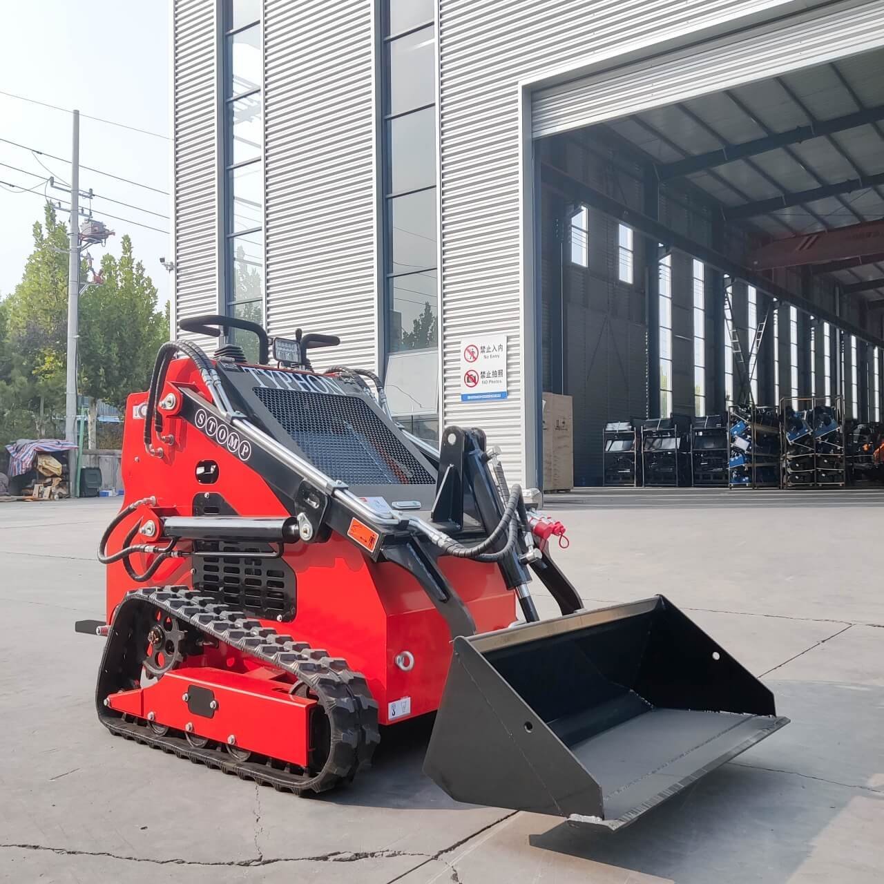 Brand New TYPHON STOMP 507 1,760lbs Mini Skid Steer 13.5hp Gas EPA Engine USA