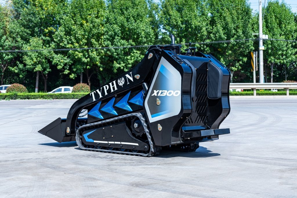 Brand New TYPHON STOMP X1300 25HP Kubota Diesel Mini Skid Steer Loader