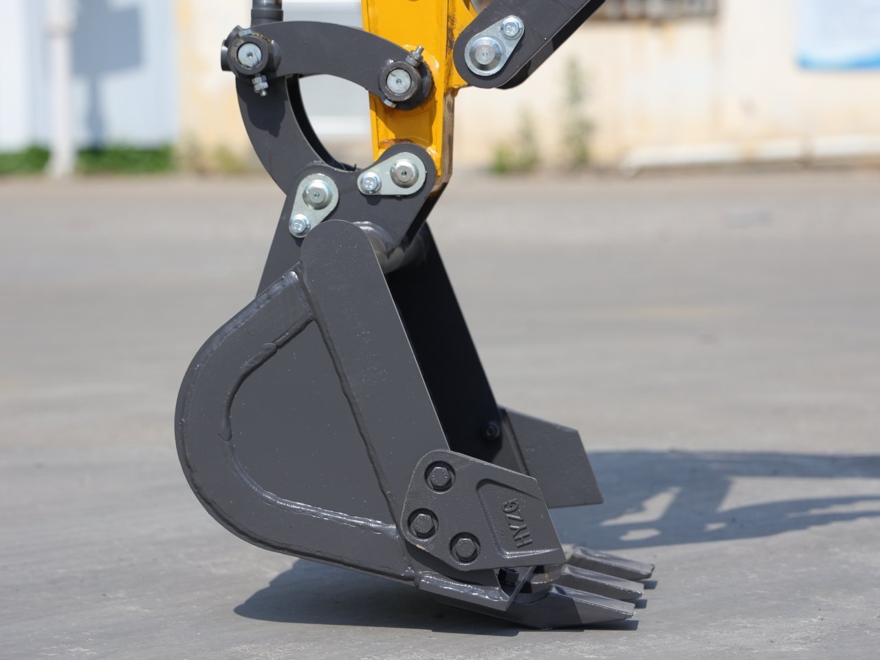 TYPHON TERROR XIX STORM Mini Excavator – 1.8 Ton Trench Digger with Boom Swing, Canopy